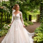 Vestido de Novia en Estilo Princesa con Hermosas Mangas, escote profundo. Ref. MVNJSR9D