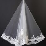 Mantilla con Bordado en Todo el Contorno - QV143