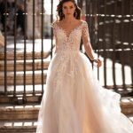 Vestido de Novia Estilo Princesa Manga Larga Espalda en V con Hermosos Apliques. Ref. QBYEP6665