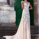 Vestido de Novia Falda Recta Escote V Espalda con Apliques Frorales QBYE0100