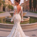 Espectacular Vestido Corte Sirena Manga Larga Acampanada con Hombrera. Ref. QBYE42S21